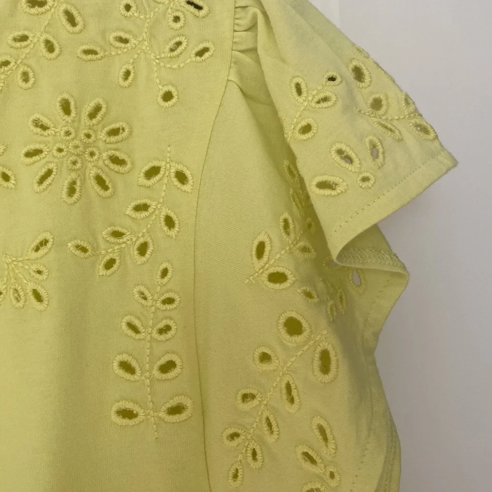 NWT Ann Taylor eyelet cap sleeve cotton top pale citrine - Picture 7 of 8